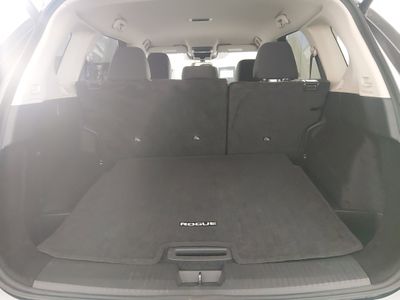 2025 Nissan Rogue - Photo 11