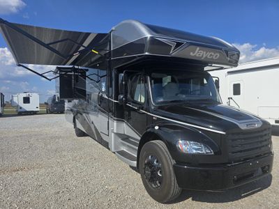 2026 Jayco Seneca - Photo 2