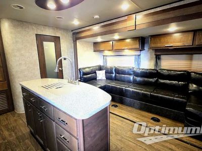 2019 Highland Ridge Open Range — interior view
