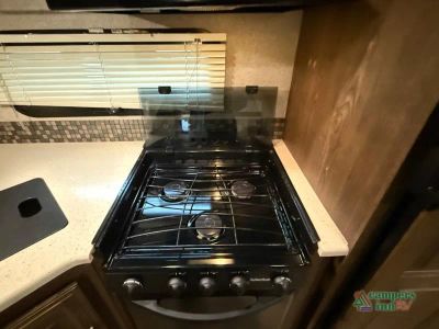 2017 Forest River RV Flagstaff - Photo 40