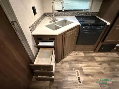 2017 Forest River RV Flagstaff - Photo 35