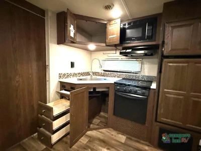 2017 Forest River RV Flagstaff - Photo 32