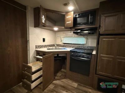 2017 Forest River RV Flagstaff - Photo 34