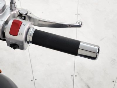 2025 Suzuki Boulevard C50 — photo 10 view