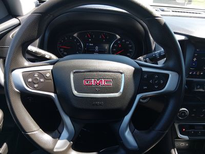 2024 GMC Terrain — photo 12 view