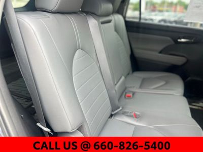 2022 Toyota Highlander Hybrid - Photo 6