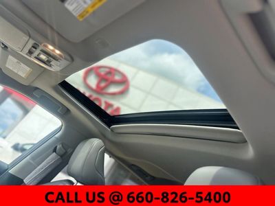 2022 Toyota Highlander Hybrid - Photo 15