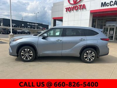 2022 Toyota Highlander Hybrid - Photo 12