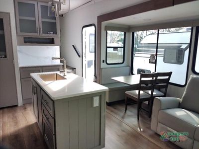 2026 Alliance RV Avenue — photo 33 view