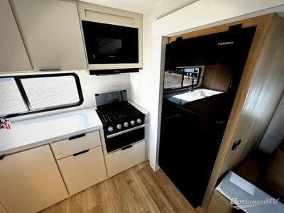 2026 Winnebago Thrive — photo 10 view