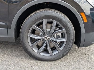 2023 Volkswagen Tiguan - Photo 11