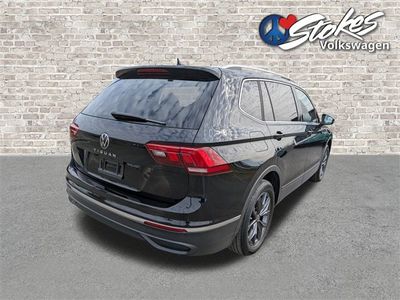 2023 Volkswagen Tiguan - Photo 3