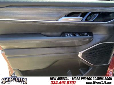 2024 Jeep Wagoneer - Photo 19