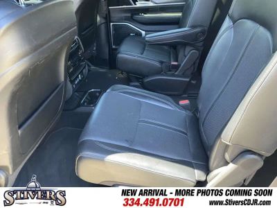 2024 Jeep Wagoneer - Photo 14