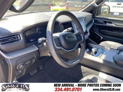 2024 Jeep Wagoneer - Photo 22