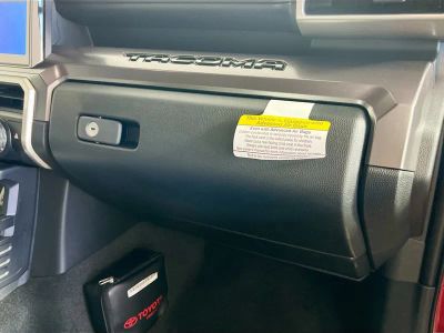 2026 Toyota Tacoma 4WD — photo 30 view