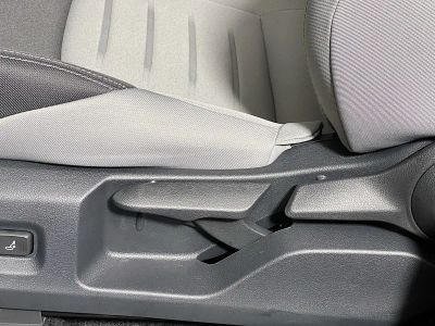2026 Toyota Tacoma 4WD — photo 13 view
