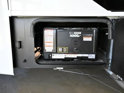 2026 Thor Motor Coach DELANO — photo 32 view