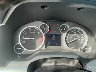 2014 Toyota Tundra 4WD Truck — photo 10 view