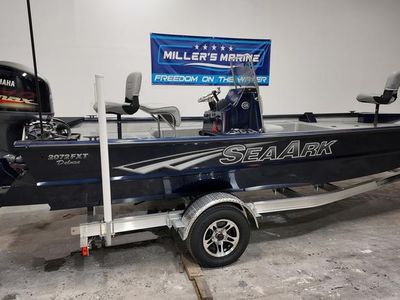 2024 SeaArk FXT 2072 Deluxe CC with Yamaha Motor — rear three-quarter view