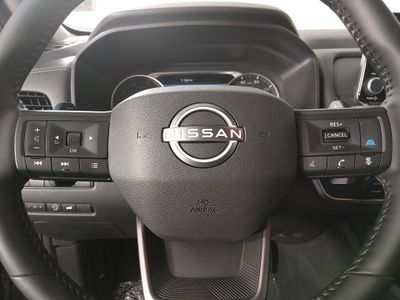 2025 Nissan Rogue — photo 12 view