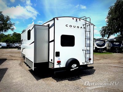 2024 Keystone Cougar Half-Ton - Photo 2