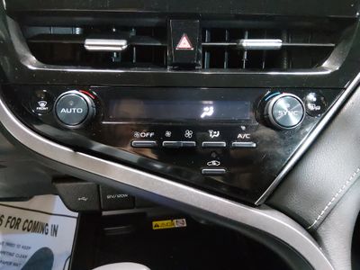 2024 Toyota Camry - Photo 19