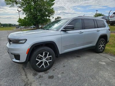 2023 Jeep Grand Cherokee L — rear three-quarter view
