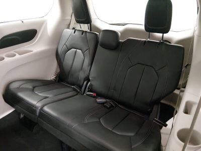 2022 Chrysler Pacifica - Photo 17