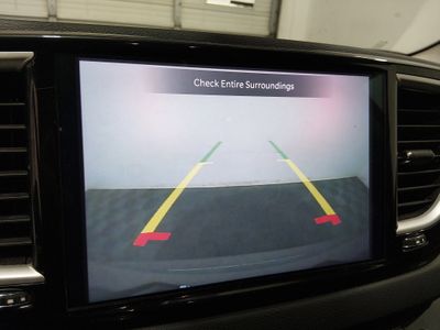 2022 Chrysler Pacifica - Photo 16