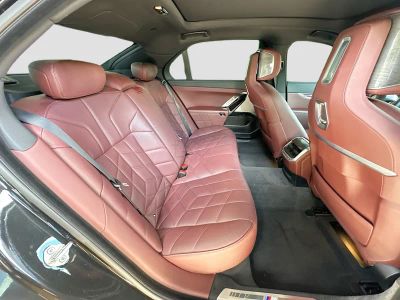 2024 BMW 7 Series — photo 29 view