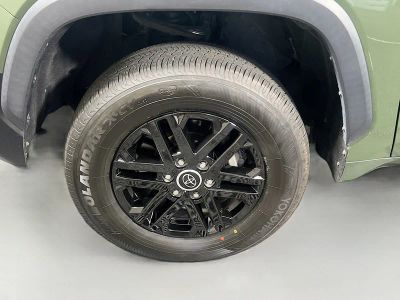 2023 Toyota Tundra — photo 11 view