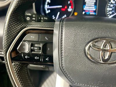 2023 Toyota Tundra — photo 16 view