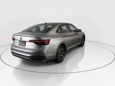 2024 Volkswagen Jetta — photo 7 view