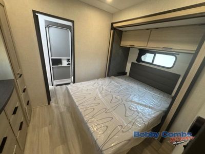 2025 Forest River RV Cardinal - Photo 19