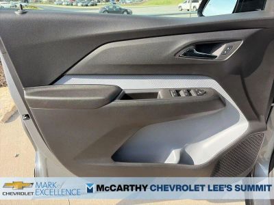 2027 Chevrolet Bolt - Photo 42