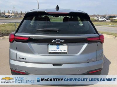 2027 Chevrolet Bolt - Photo 7