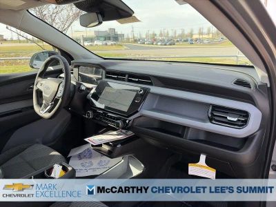 2027 Chevrolet Bolt - Photo 28