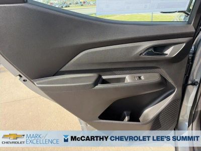 2027 Chevrolet Bolt - Photo 37