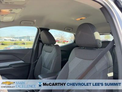 2027 Chevrolet Bolt - Photo 45