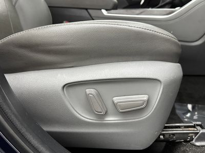 2023 Toyota Highlander - Photo 37