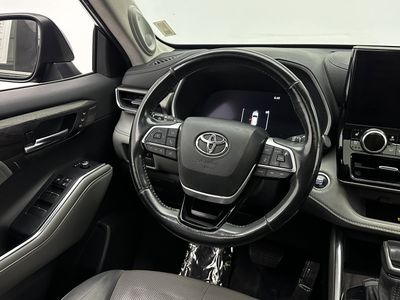 2023 Toyota Highlander - Photo 27