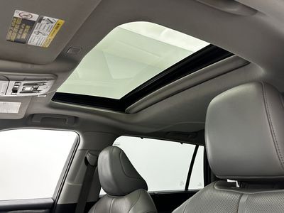 2023 Toyota Highlander - Photo 5