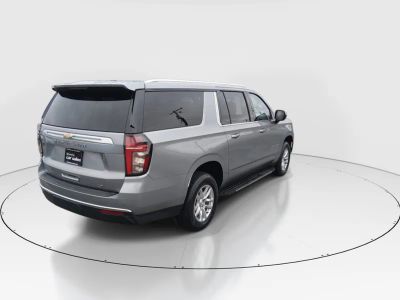 2024 Chevrolet Suburban - Photo 7