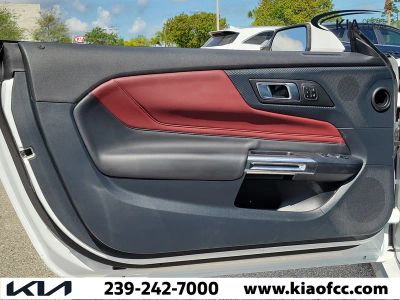 2024 Ford Mustang — photo 16 view
