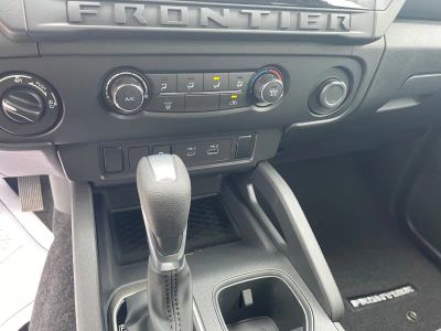 2026 Nissan Frontier — photo 13 view