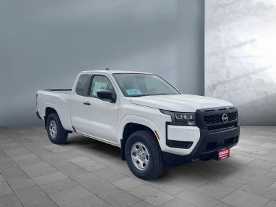 2026 Nissan Frontier — photo 8 view