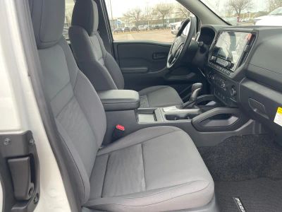 2026 Nissan Frontier — photo 18 view