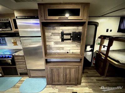 2022 CrossRoads Zinger Lite — photo 10 view