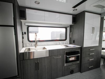 2026 inTech RV Aucta Sycamore — photo 11 view